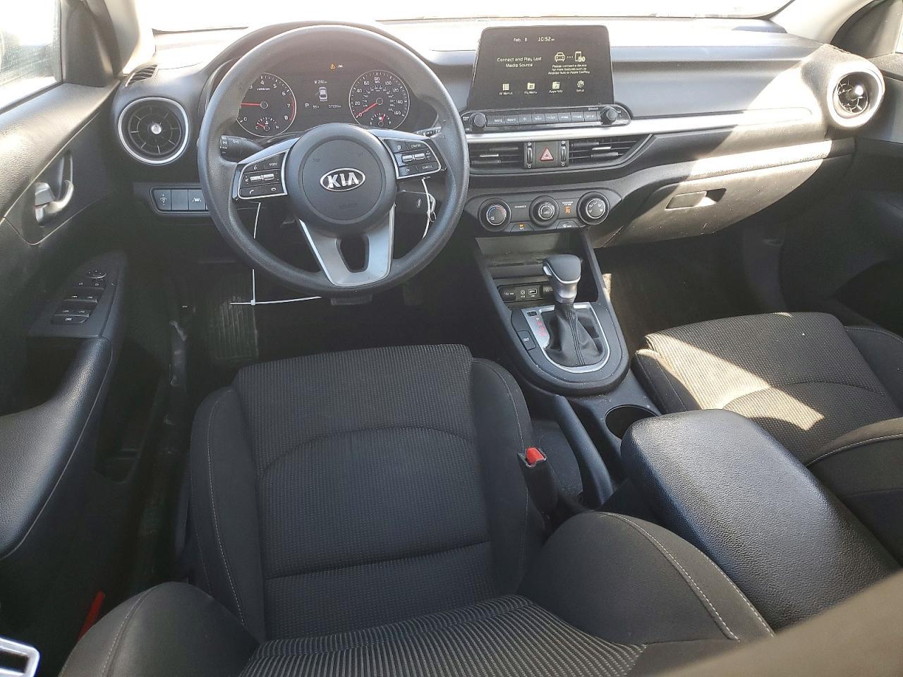 2021 KIA Forte fe