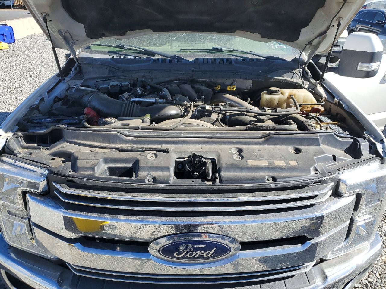 2019 Ford F250 Lariat 4WD 6.7L V8 Tdsl Crew Cab