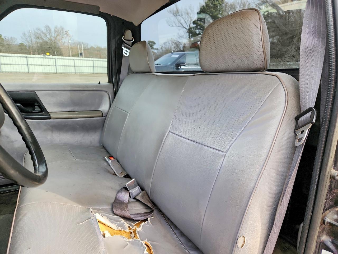 1994 Mazda B2300