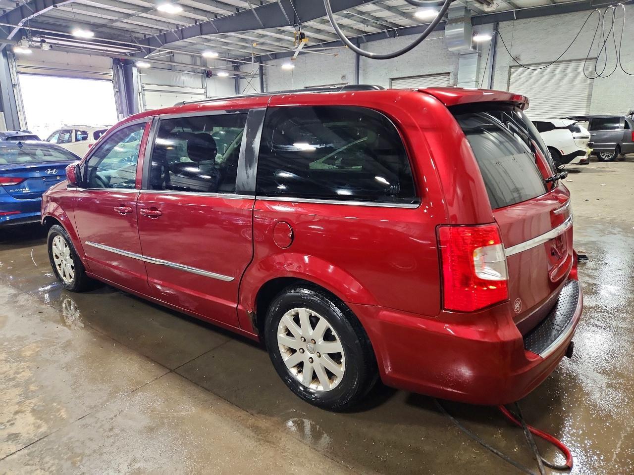 2013 Chrysler Town & Country Touring
