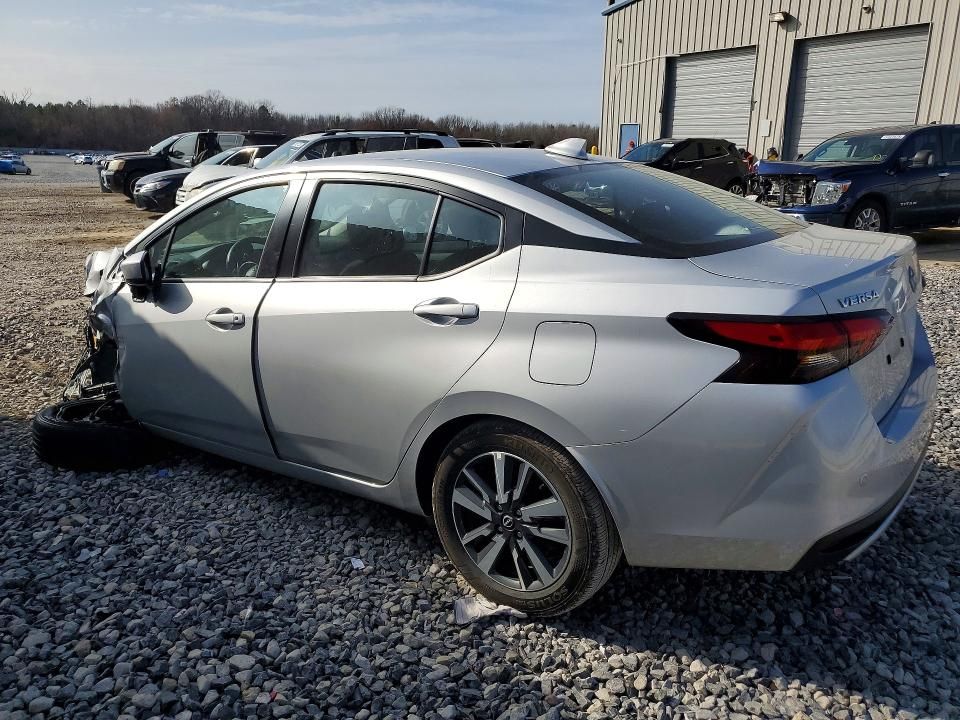 2025 Nissan Versa sv