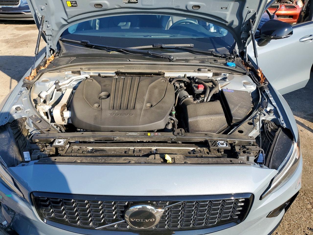 2024 Volvo S60 Plus