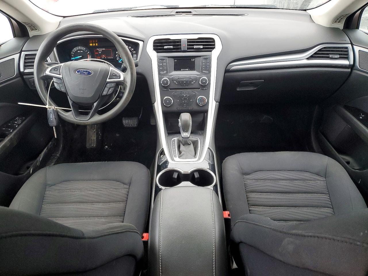 2016 Ford Fusion se