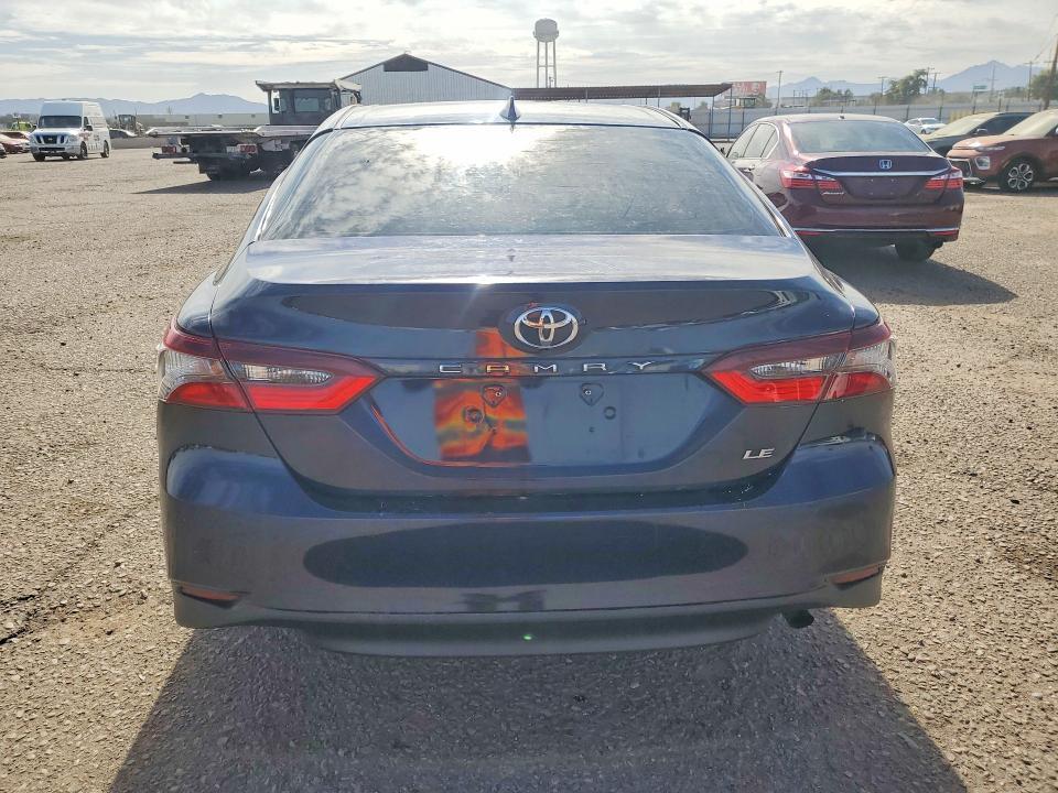 2022 Toyota Camry le