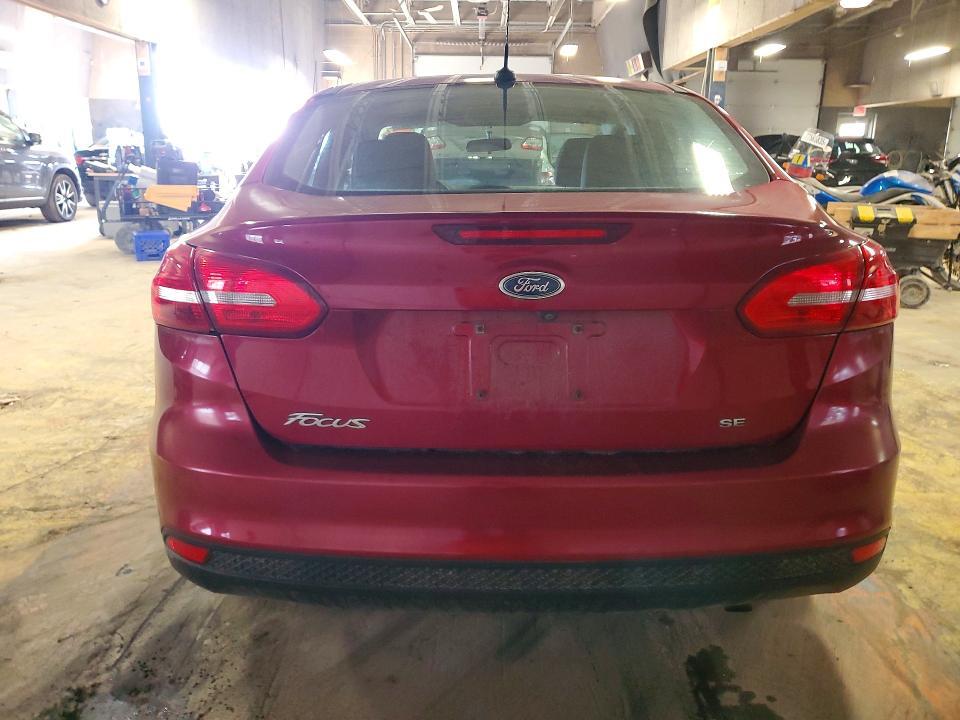 2016 Ford Focus se