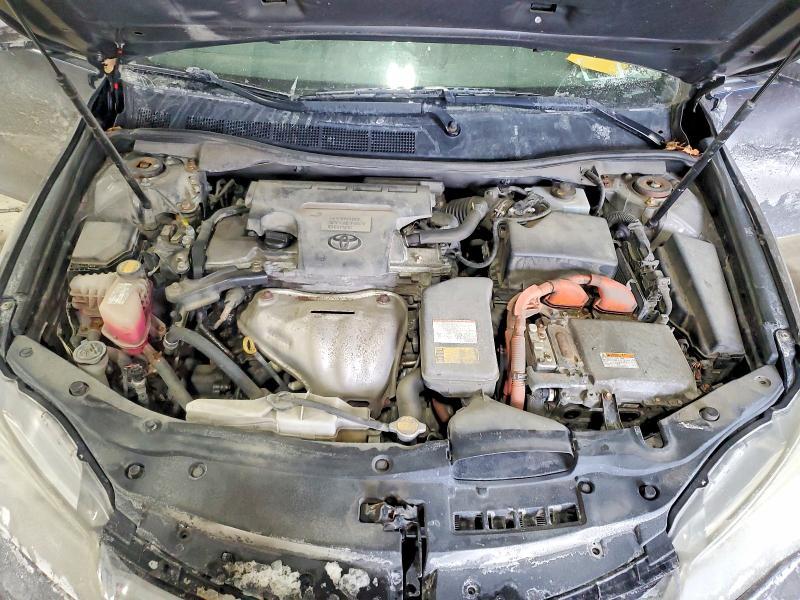 2015 Toyota Camry Hybrid le