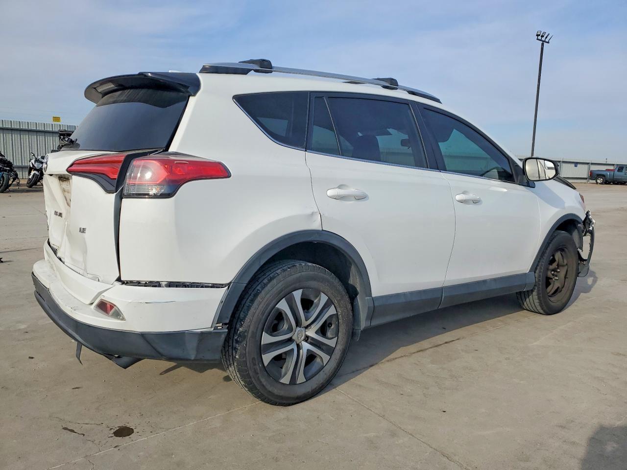 2016 Toyota Rav4 le