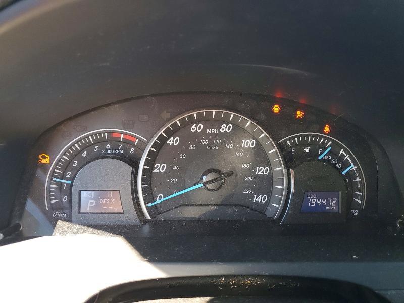 2014 Toyota Camry le
