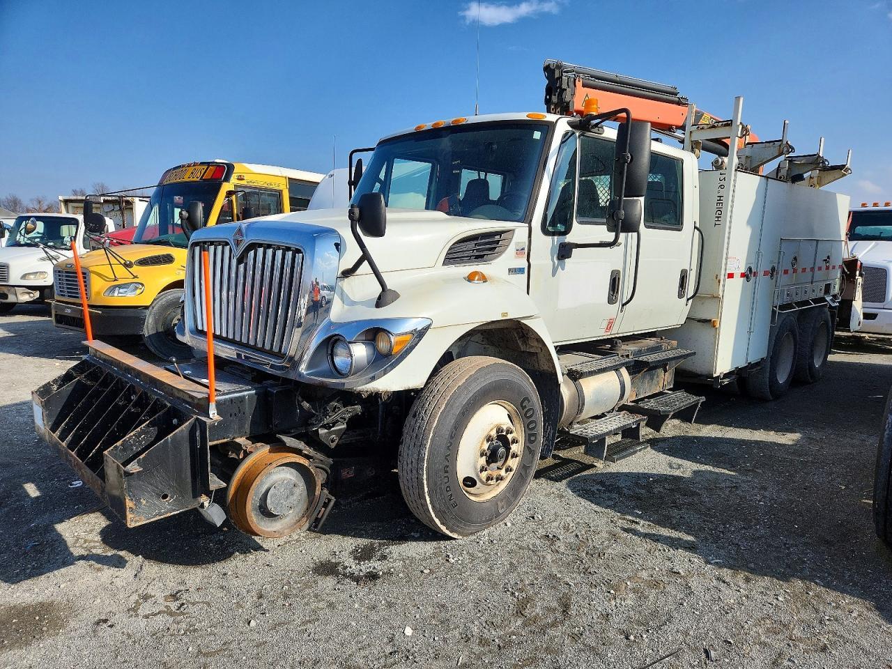2013 International 7300 Railroad Service Truck