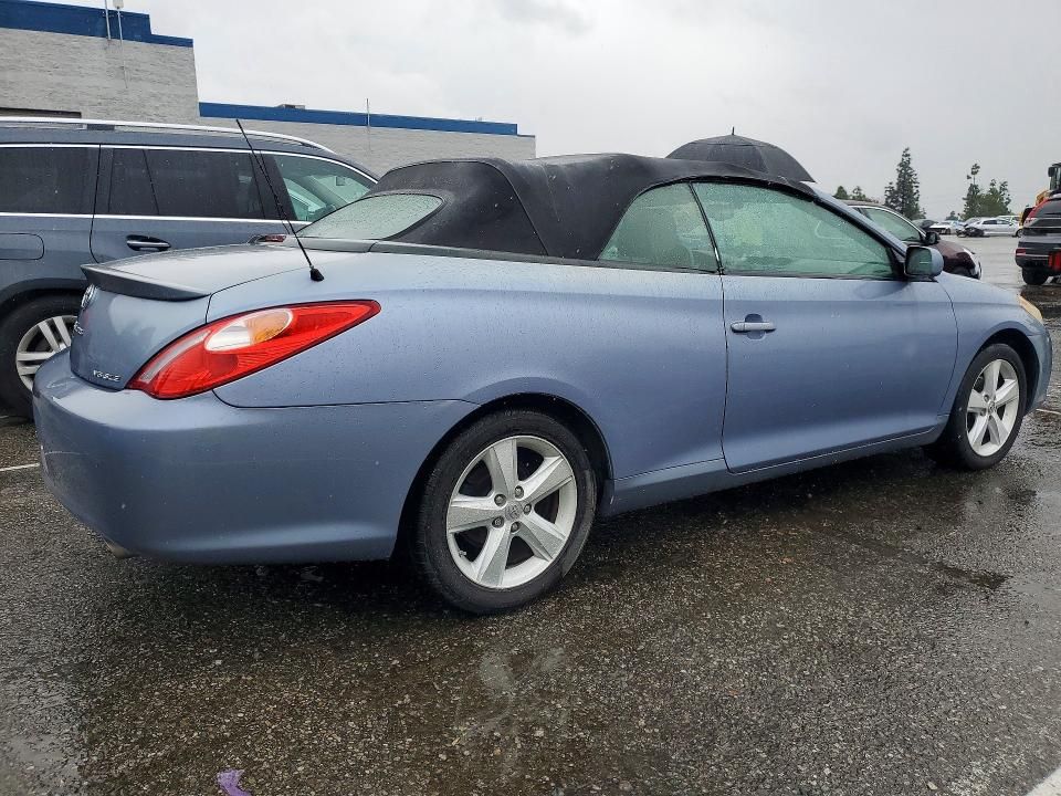 2004 Toyota Camry Solara se
