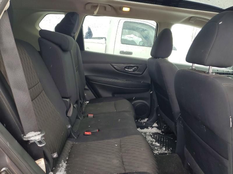 2017 Nissan Rogue sv