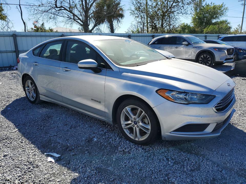 2018 Ford Fusion se Hybrid