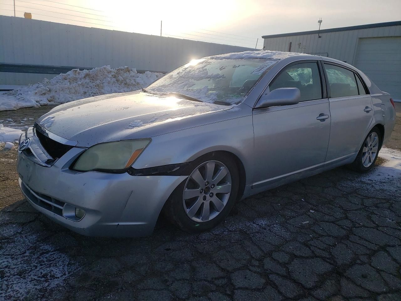 2005 Toyota Avalon xl