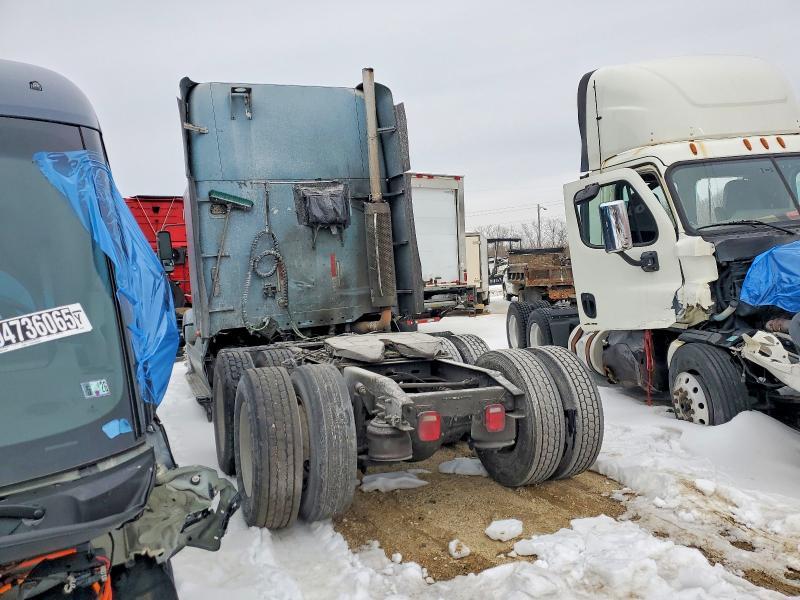 2007 Freightliner Conventional ST120