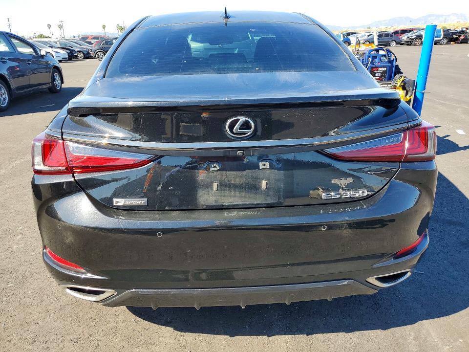 2019 Lexus ES
