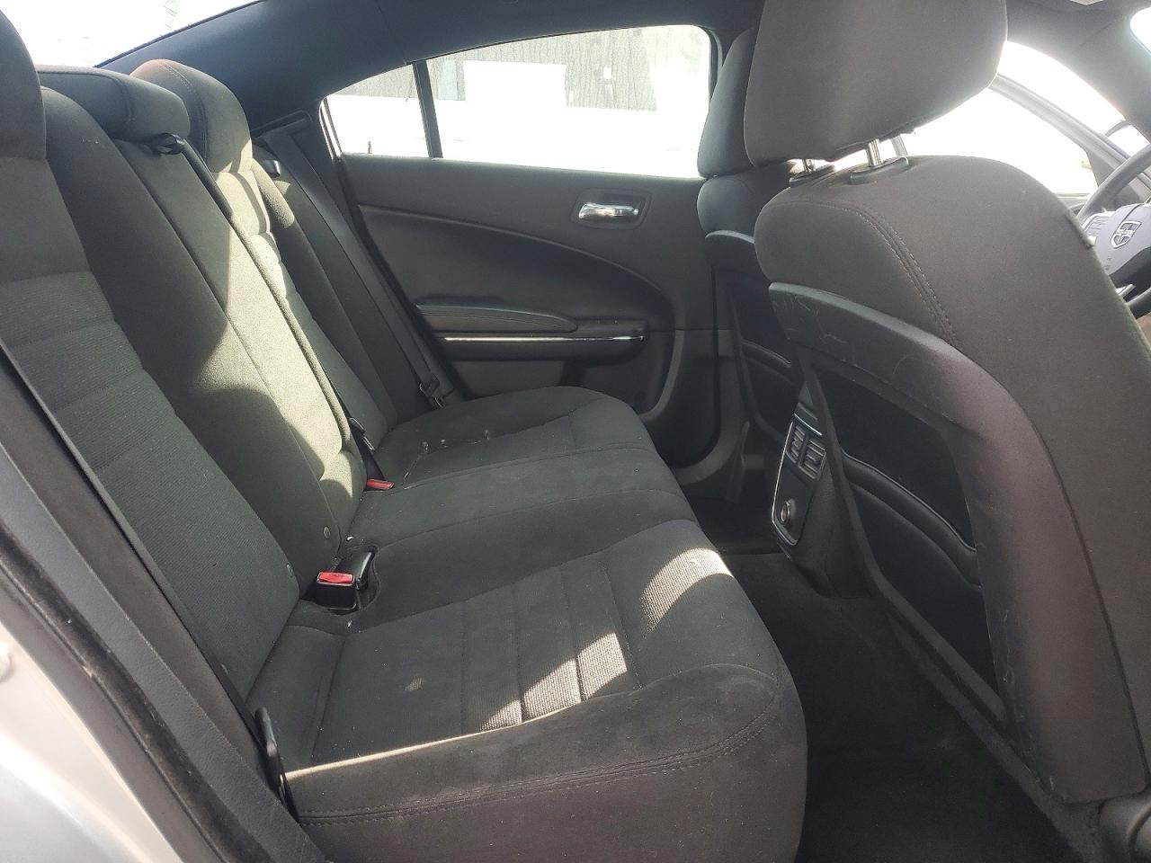 2012 Dodge Charger se