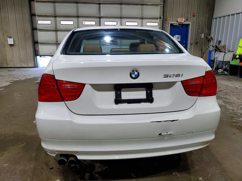 2011 BMW 328 xi Sulev