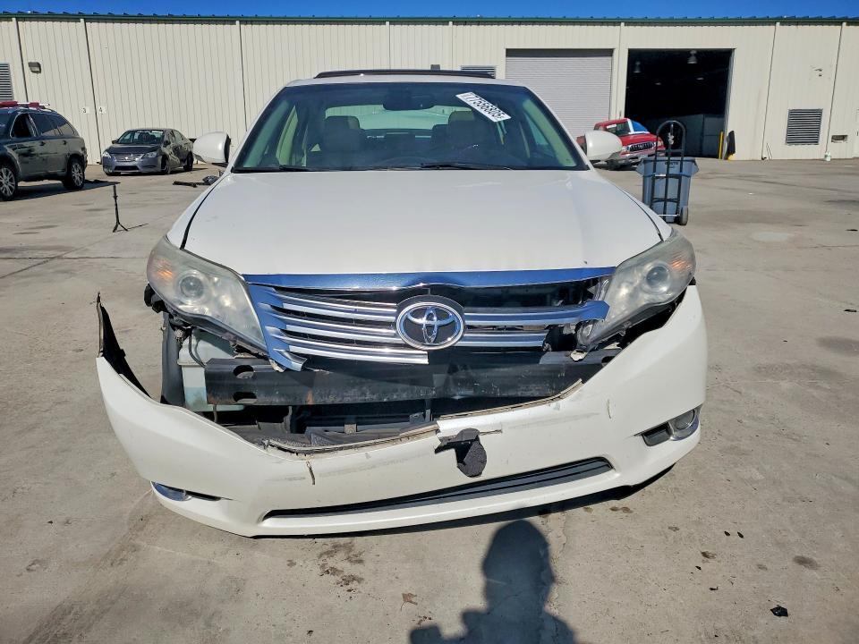 2011 Toyota Avalon Base