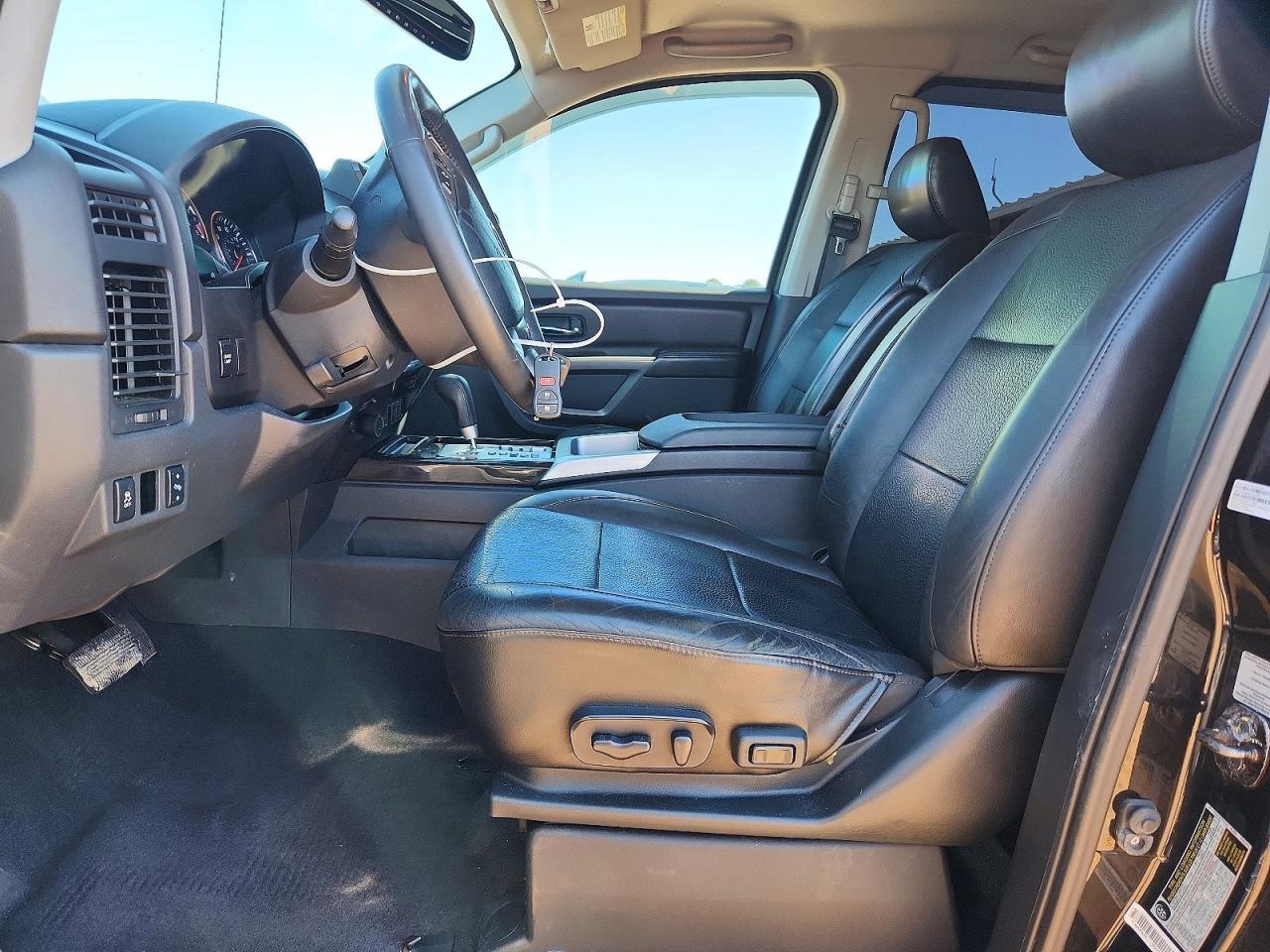 2015 Nissan Titan SL
