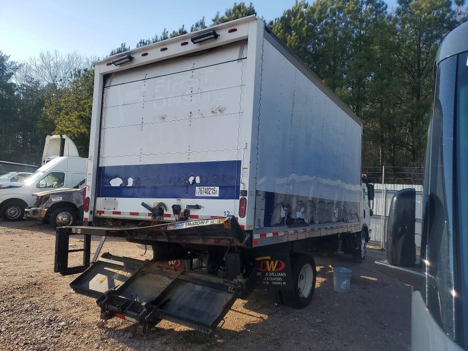 2018 Isuzu NPR HD BOX Truck