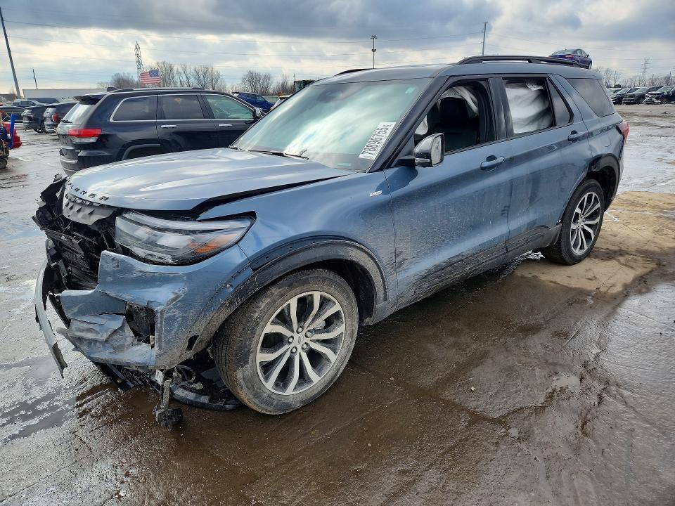 2025 Ford Explorer St-line