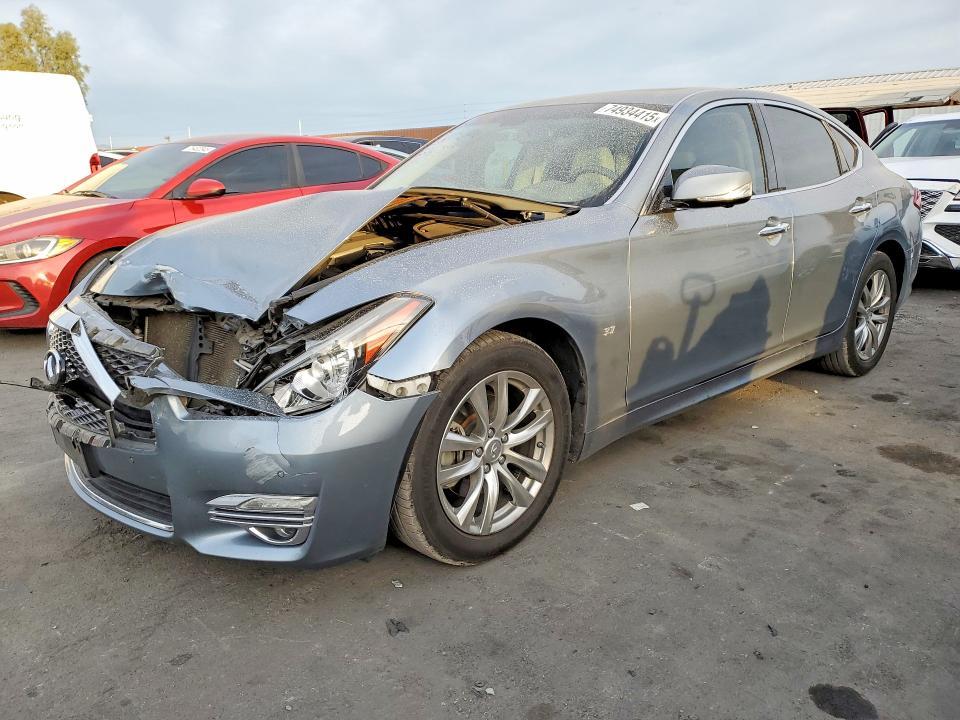 2018 Infiniti Q70 3.7 Luxe