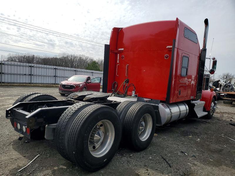 2016 Kenworth W900 Semi Truck