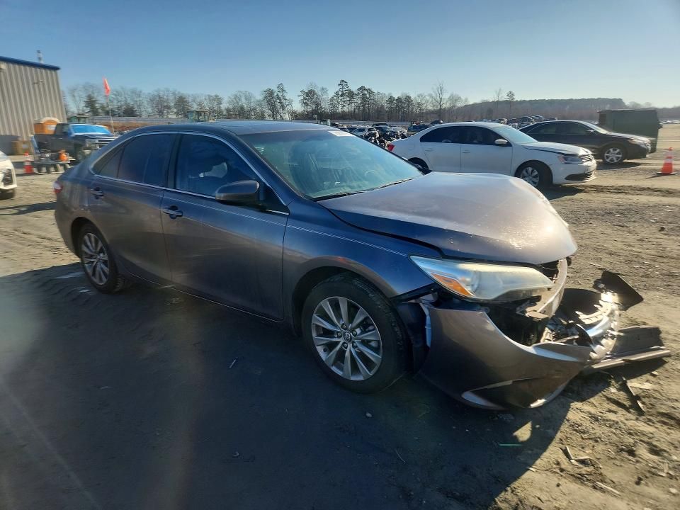 2017 Toyota Camry le