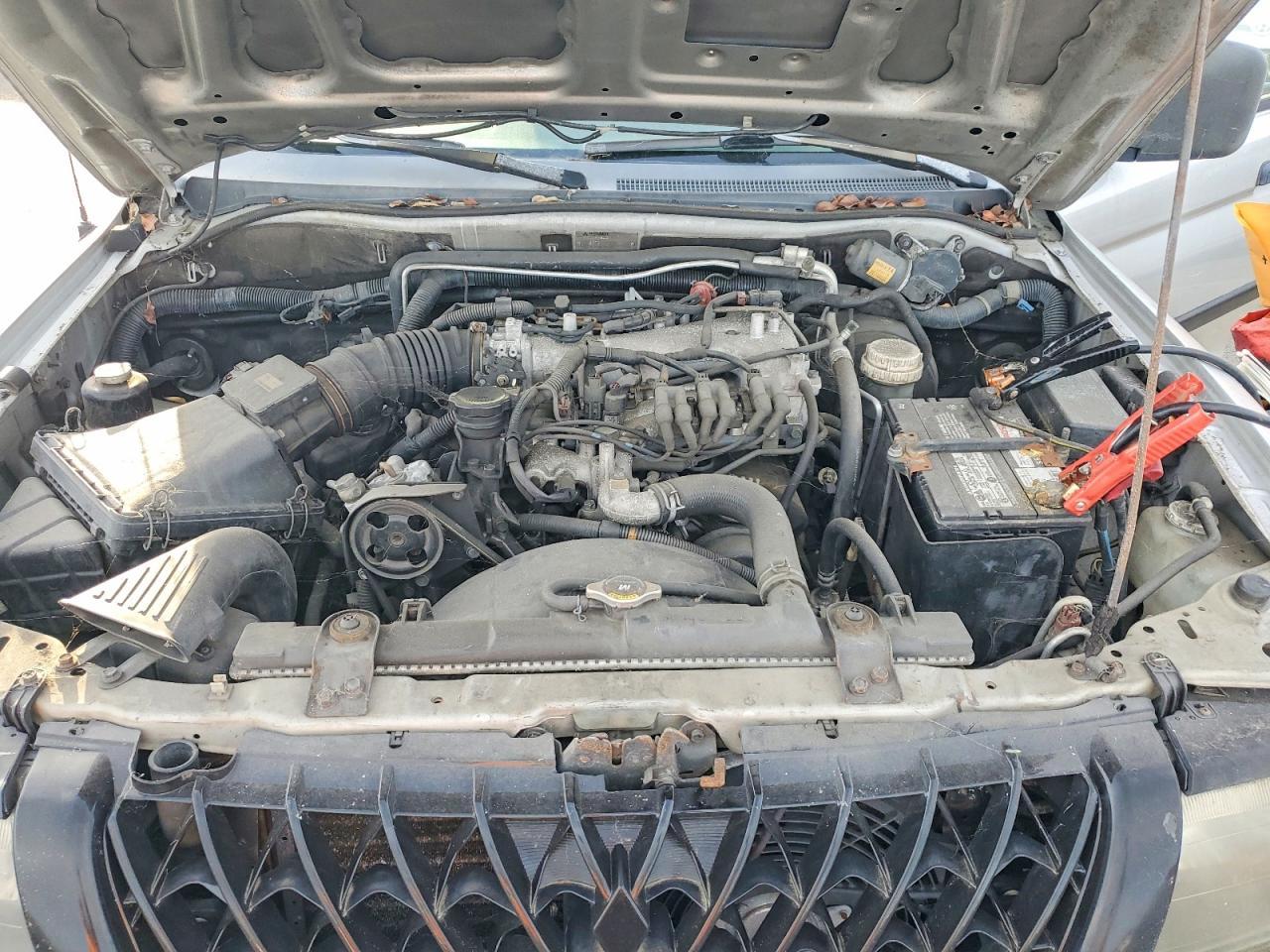 2002 Mitsubishi Montero Sport es