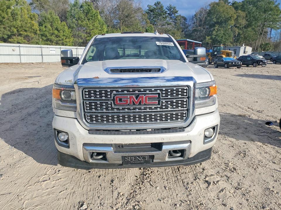 2018 GMC Sierra K3500 Denali