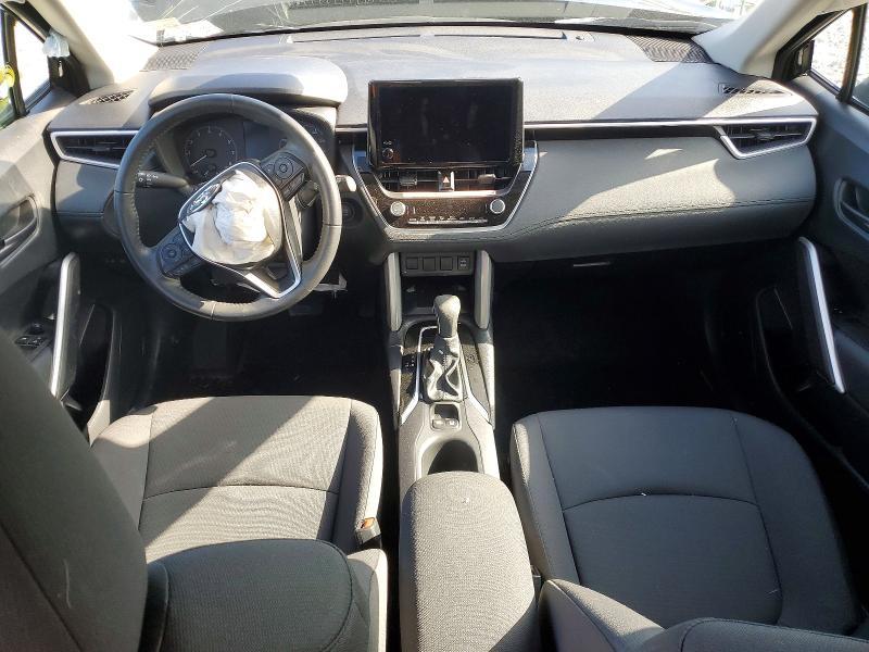 2025 Toyota Corolla Cross le