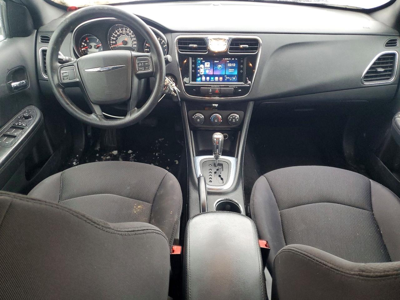 2014 Chrysler 200 lx