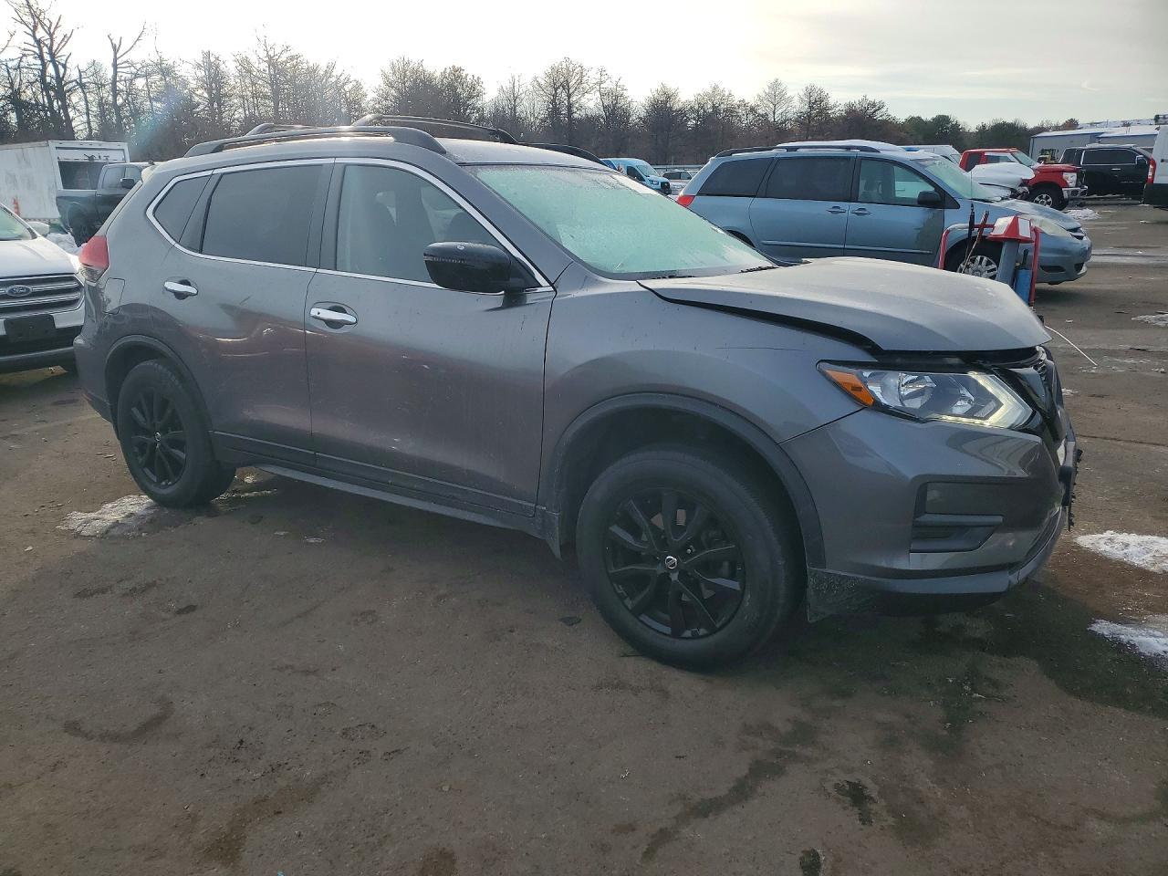 2018 Niss Rogue s