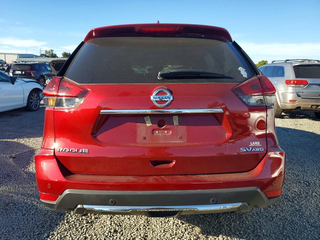 2020 Nissan Rogue sv