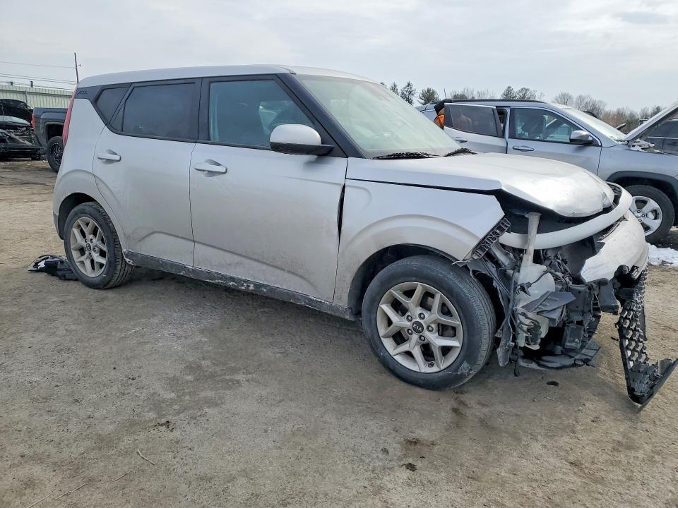 2021 KIA Soul lx