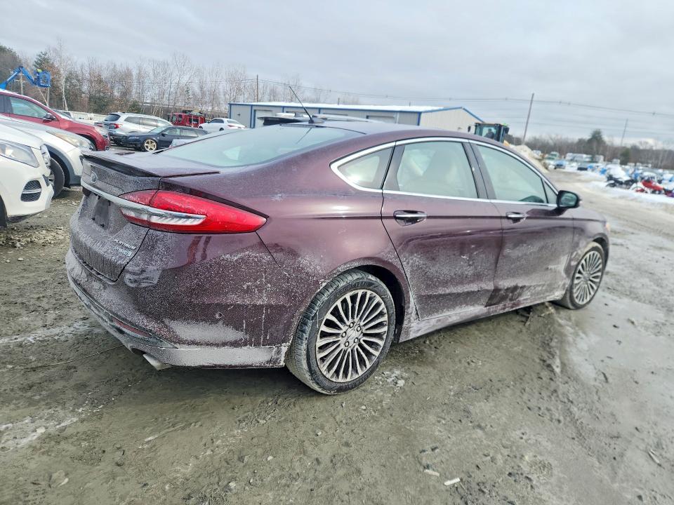 2018 Ford Fusion Titanium/platinum hev