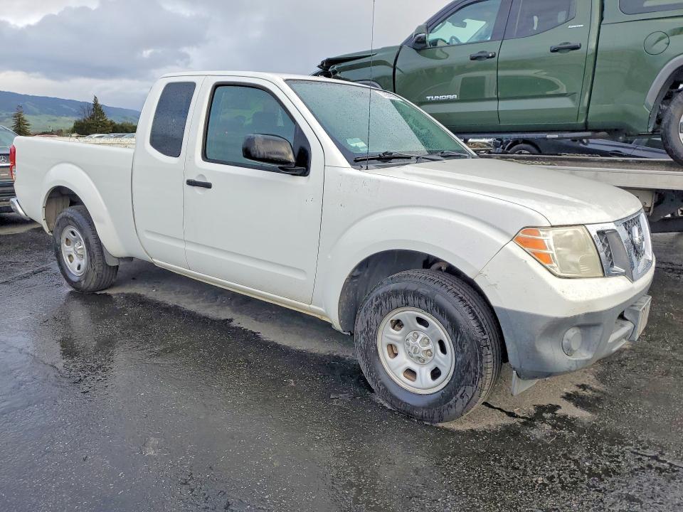 2014 Nissan Frontier S