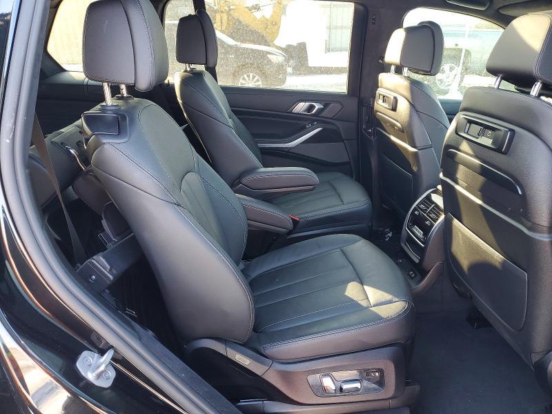 2021 BMW X7 M50i