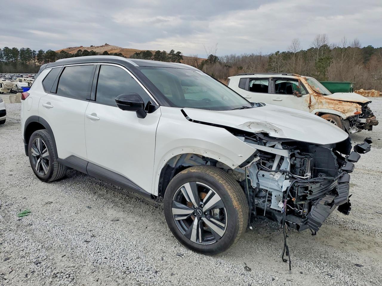 2025 Nissan Rogue sl