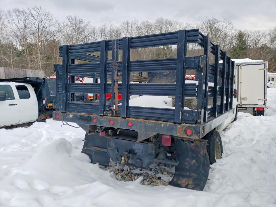2015 GMC Sierra Flatbed Truck