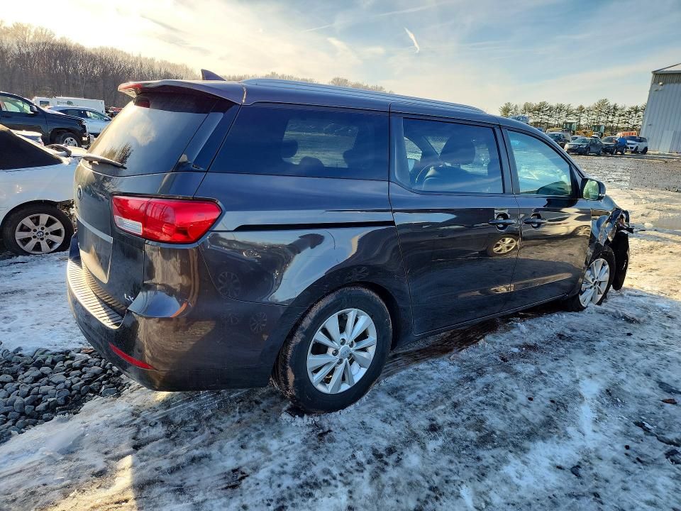 2017 KIA Sedona lx