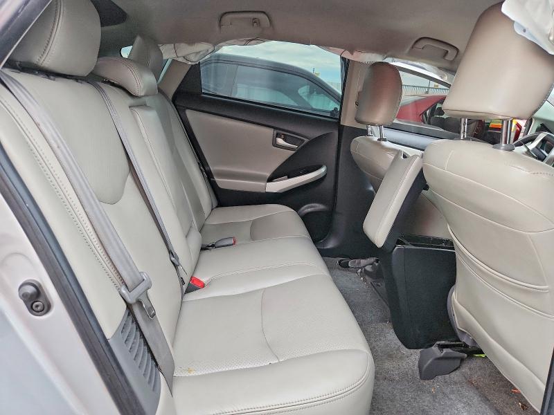 2015 Toyota Prius Plug-in Hybrid Base