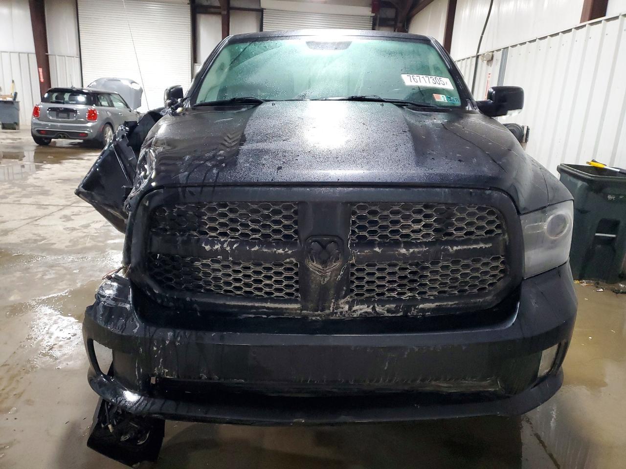 2018 Dodge RAM 1500 Sport