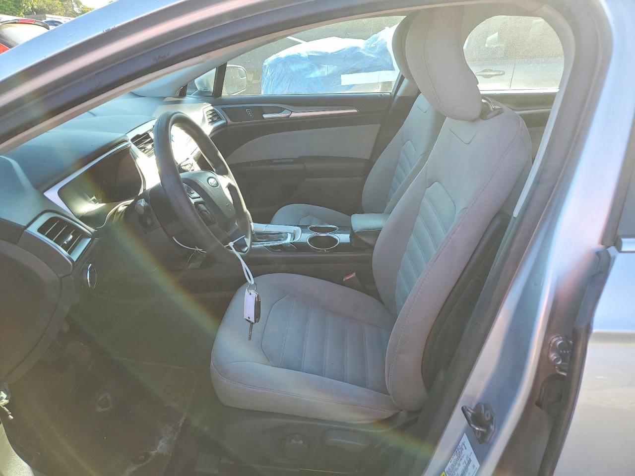 2013 Ford Fusion s