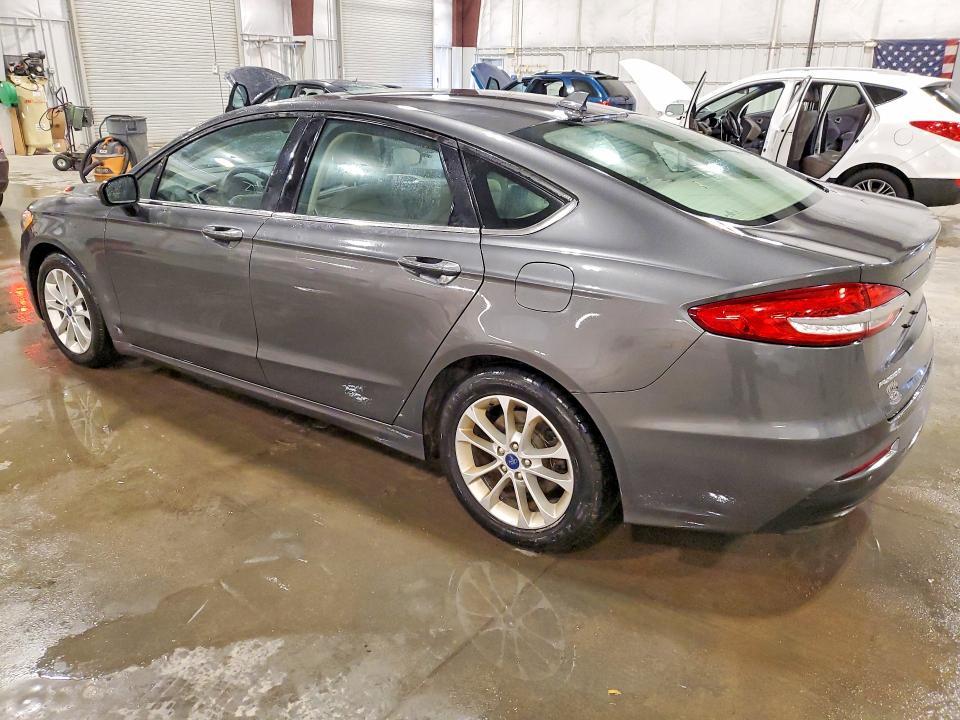 2019 Ford Fusion se