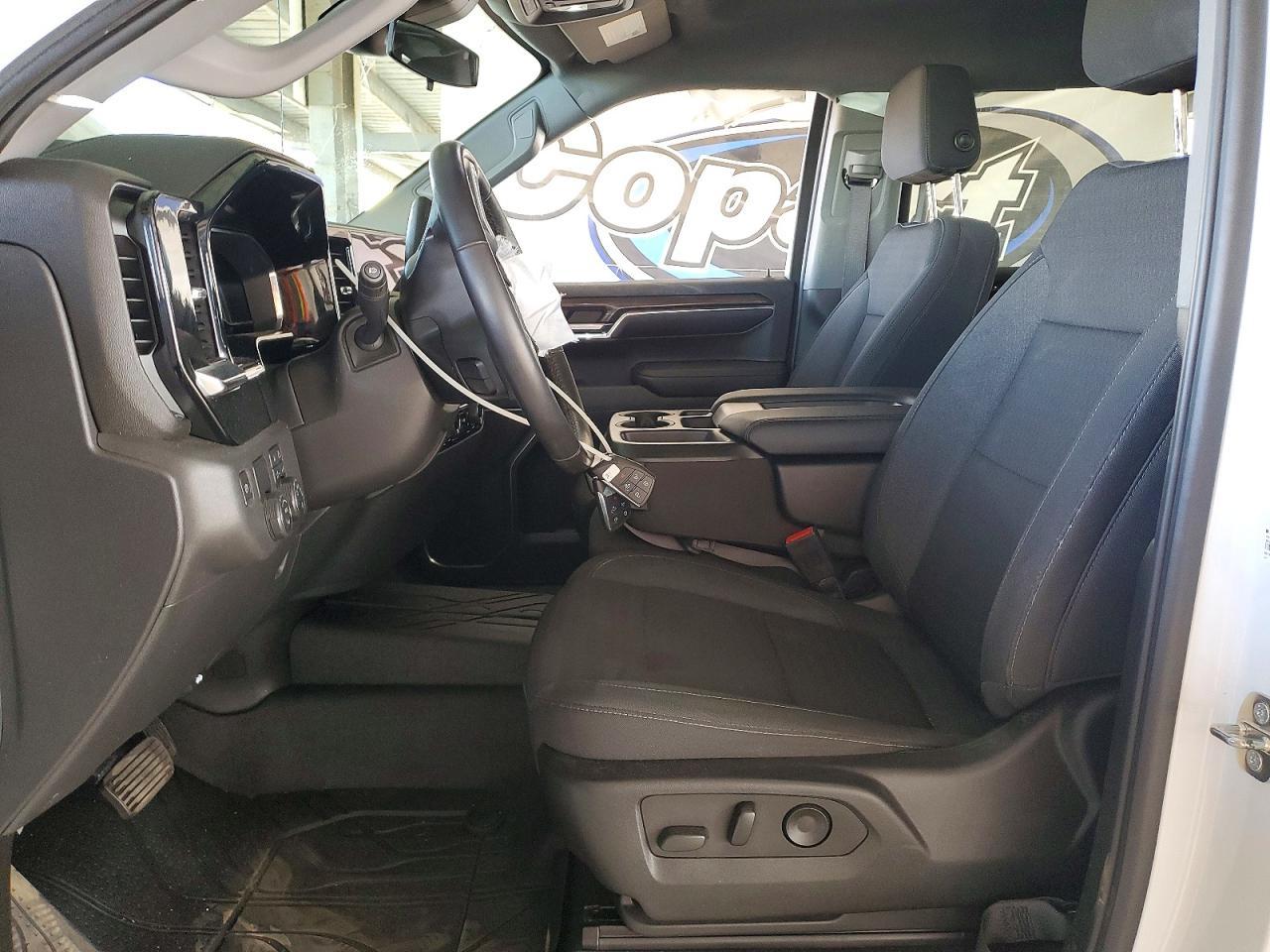 2022 Chevrolet Silverado C1500 LT