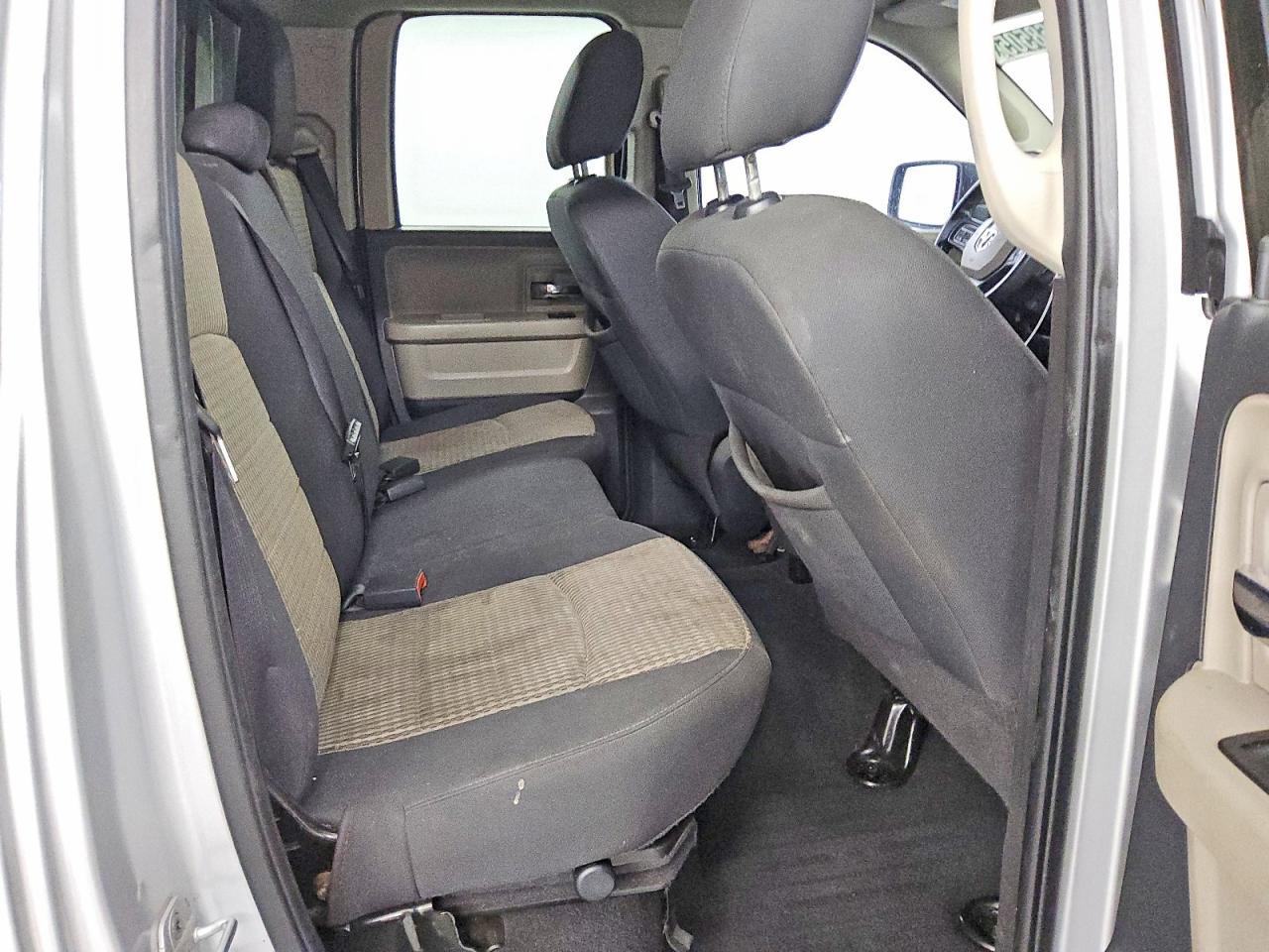 2012 Dodge Ram 1500 slt