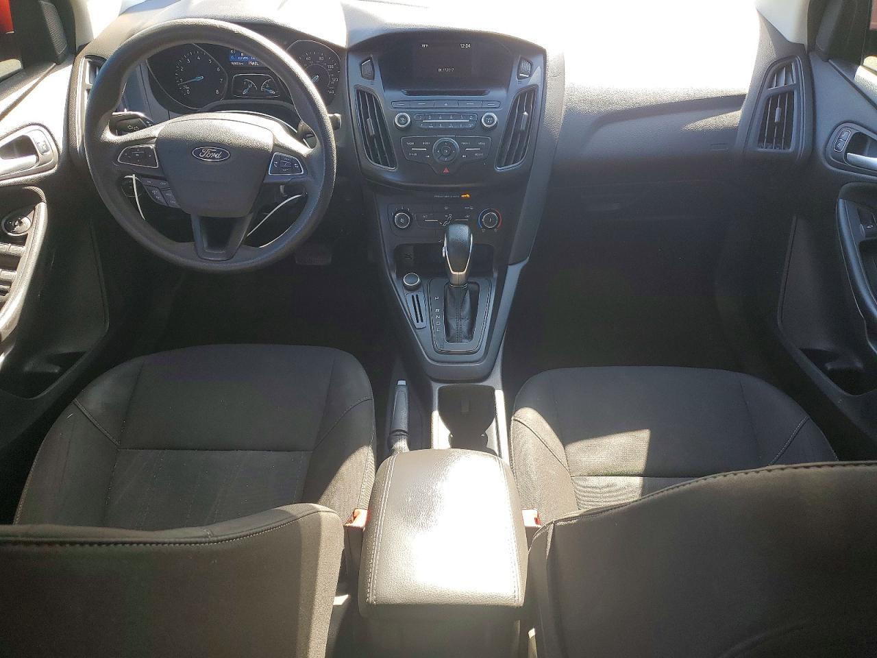 2017 Ford Focus se