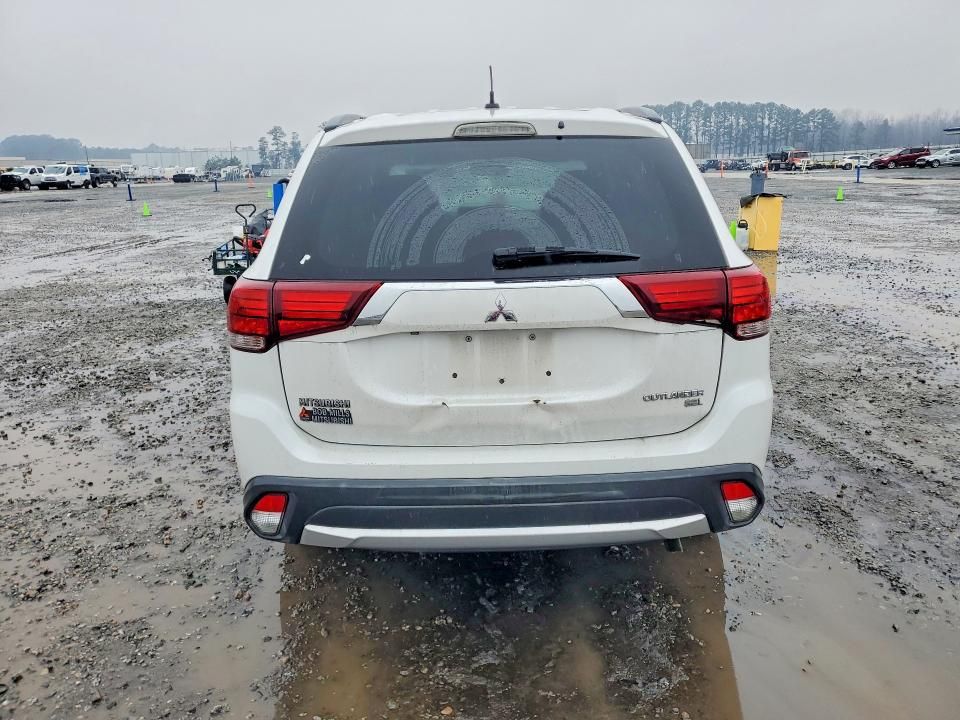 2016 Mitsubishi Outlander se