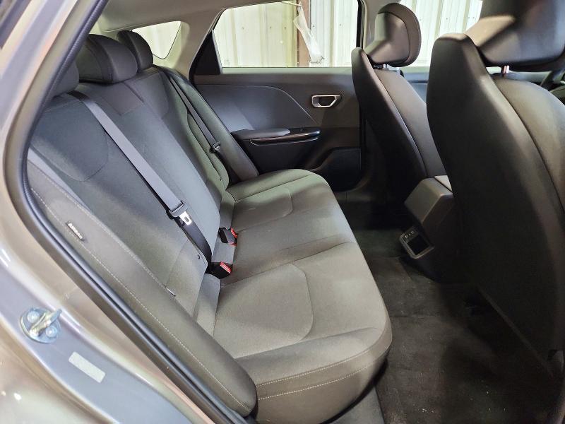 2025 KIA K4 lx